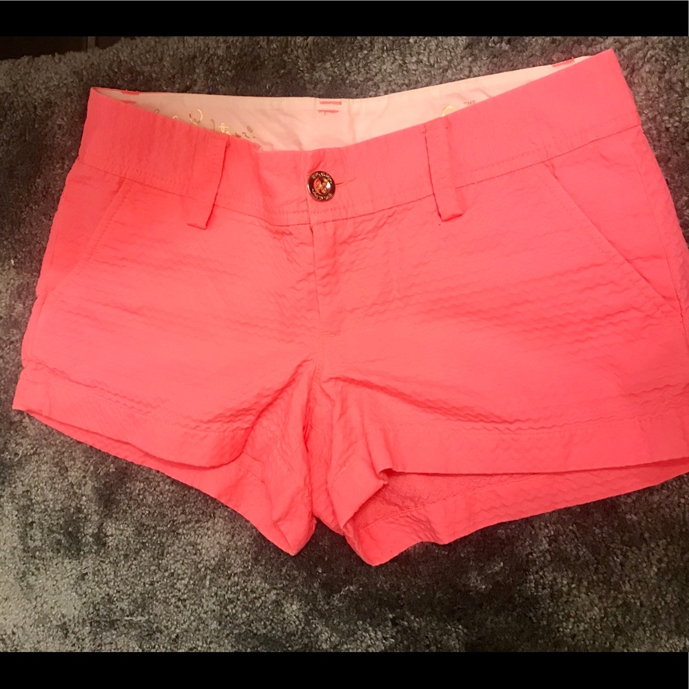 Lily Pulitzer salmon color shorts in size 0